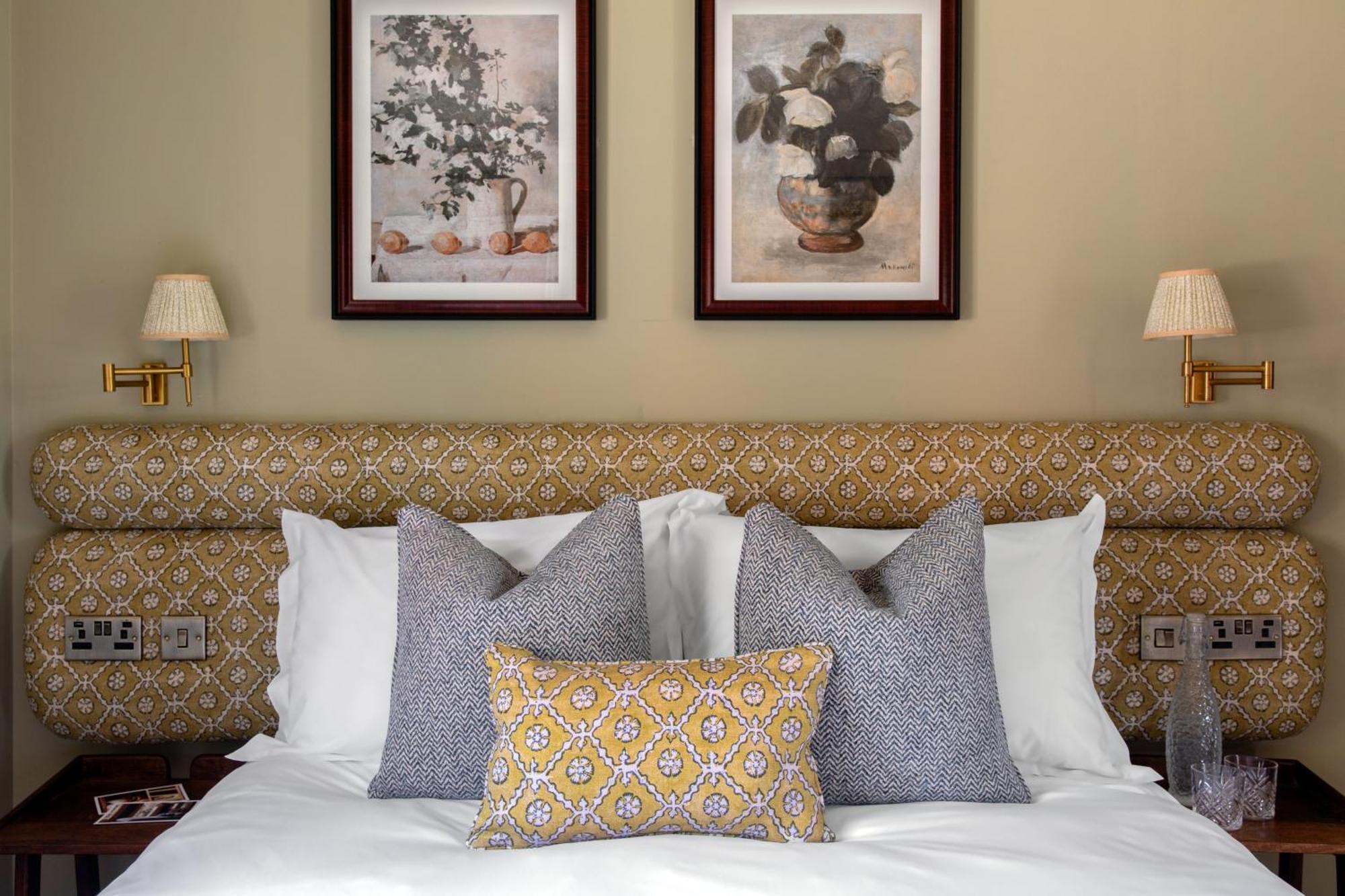 The Carnarvon Arms Hotel Newbury  Ngoại thất bức ảnh