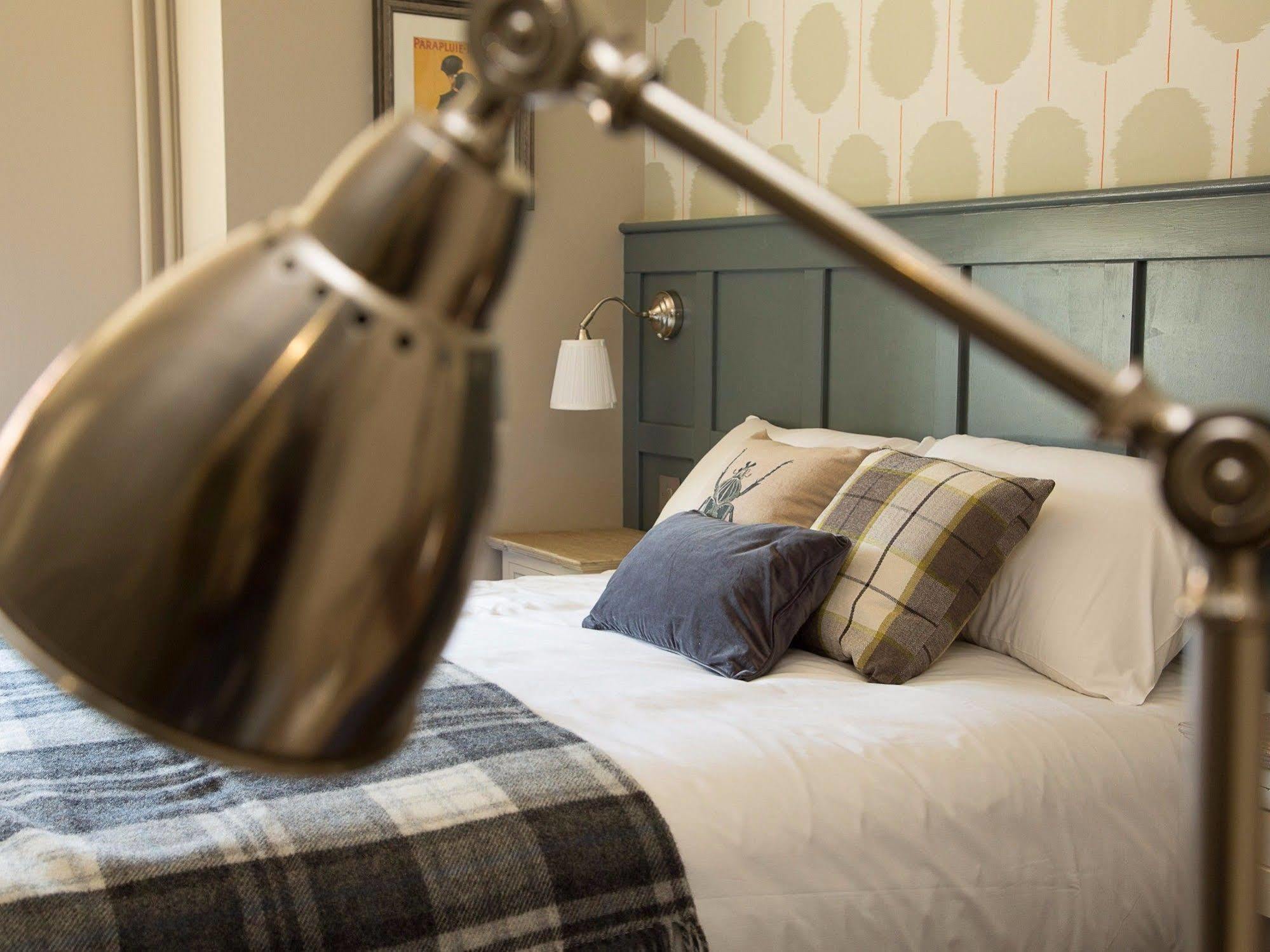 The Carnarvon Arms Hotel Newbury  Ngoại thất bức ảnh
